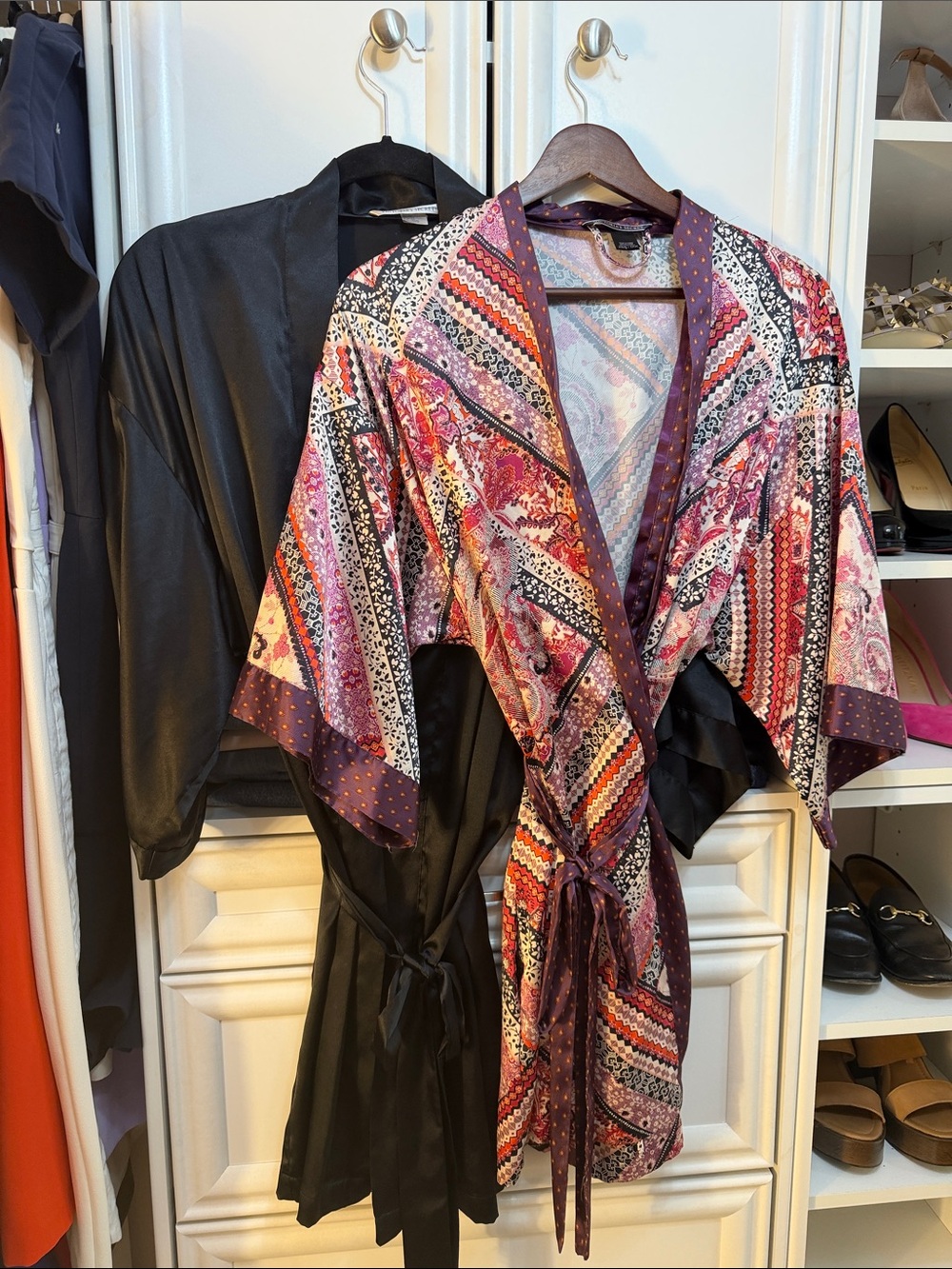 Victoria's Secret Multi-Pink Printed & black Wrap Robe